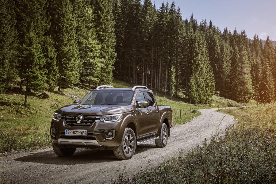  Renault Alaskan 2017 года  (WW) (фото 37 из 141)